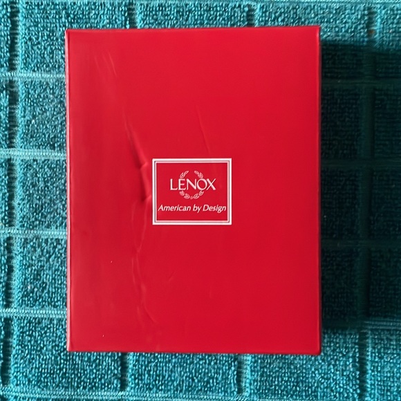 Lenox Christmas Ornament - Picture 7 of 7